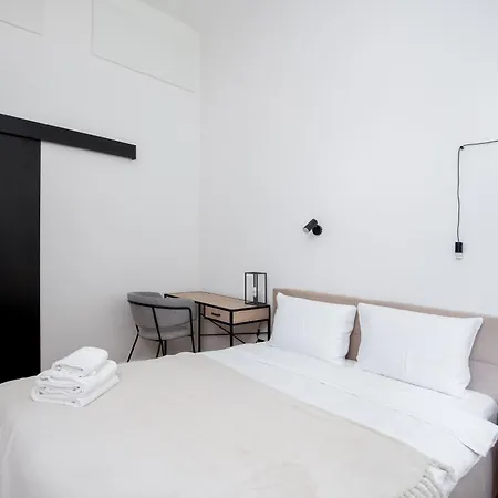 Old Town With Mezzanine By Bookinghost Apartamento Cracovia