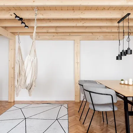 公寓 Old Town With Mezzanine By Bookinghost *